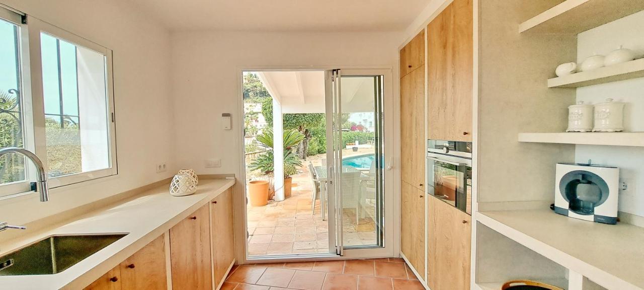Villa Pequena Joya Solidays Moraira Exterior photo